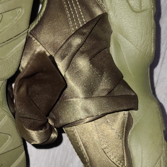 Puma x Rihanna Fenty Bow Sneakers Olive Branch Green size 8.5 - Picture 3 of 4